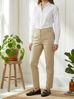 Tommy Hilfiger NWT Beige Chino Pants Slim Straight Mid Rise Size 6